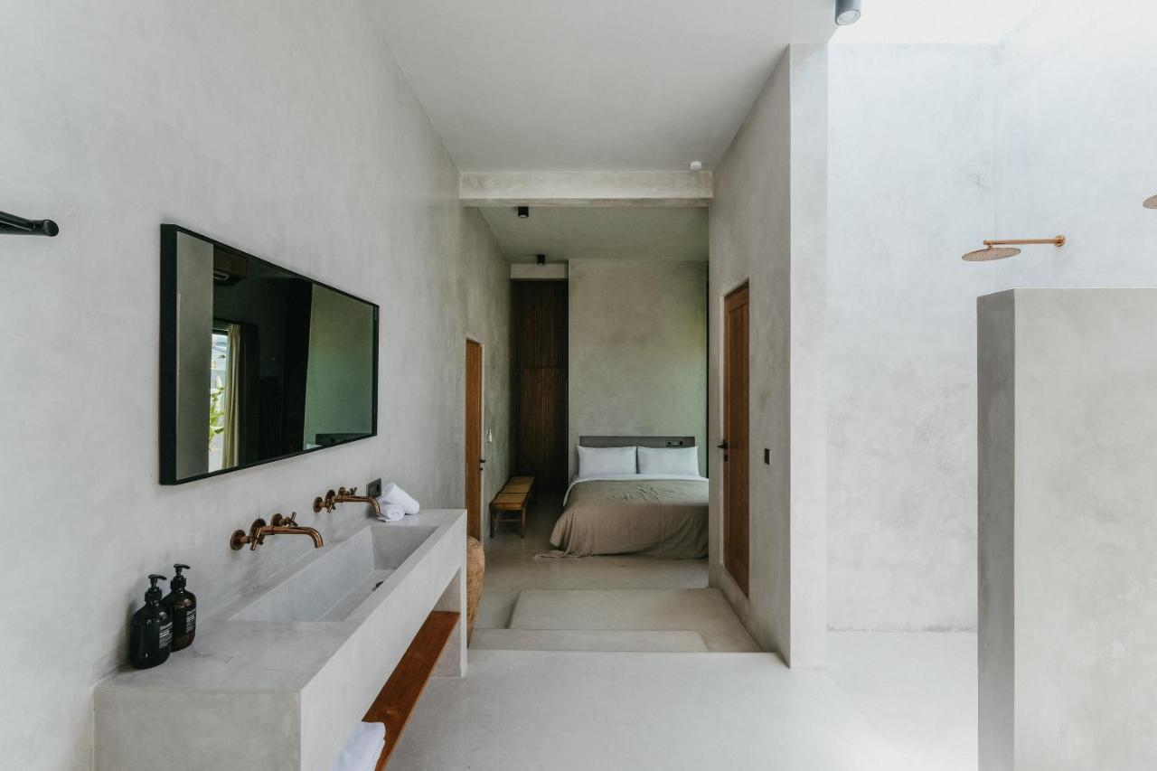 Concrete Retreat Umalas Villa Canggu  Exterior photo